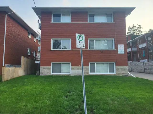 BACHELOR APT., OCT./NOV. 1, 2026, $1,150.00 PER MTH. PLUS HYDRO.
