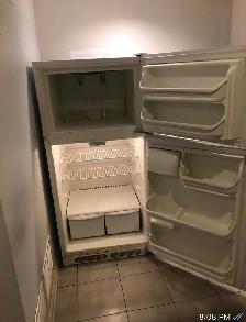 Room Available to Share in Etobicoke for Male - Photo 10