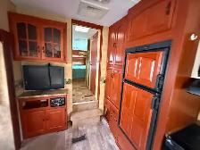 Attention Couples, Pristine 5th Wheel, Must Go, Priced to Go! - Photo 6