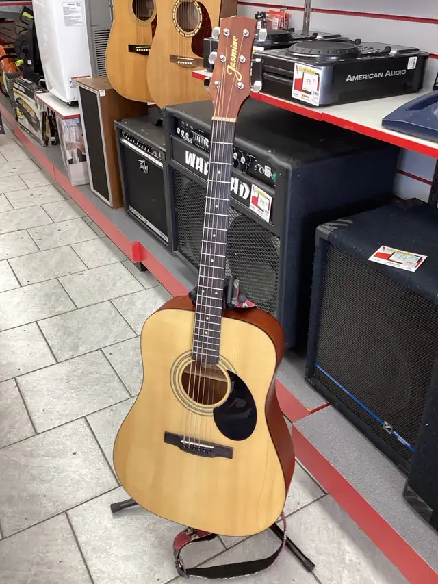 Guitare acoustique Jasmine