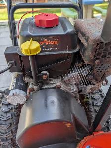 Ariens Two Stage Snow Blower 24 Inch With Electric Start READ DE - Photo 6