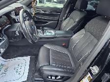 2020 BMW 7 Series - Photo 9