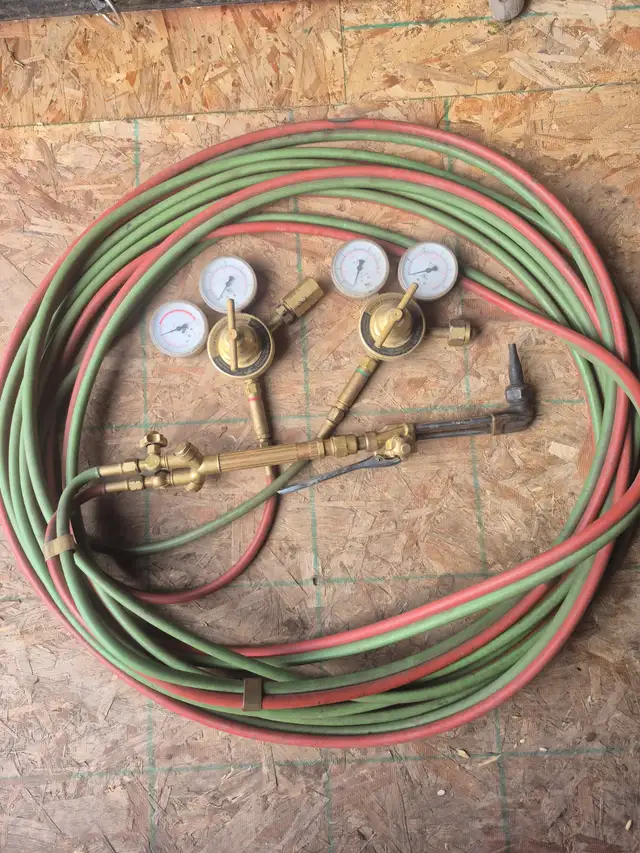 Victor Torch, Regulators and 50' Hoses