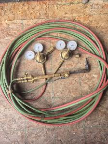 Victor Torch, Regulators and 50' Hoses
