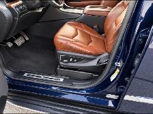 2019 Cadillac Escalade ESV Luxury / One Owner / No Accidents - M - Photo 16