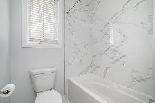 Spacious 4-Bedroom Family Home in Orléans , Double Garage - Photo 19