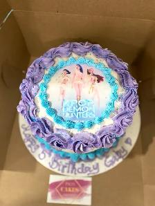 K-pop birthday cake Milton custom cakes - Photo 8