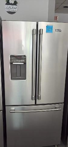 FRIGO STAINLESS MAYTAG & distributeur d’eau 30 po à 649$