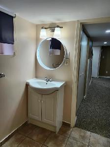 RENOVATED-Spacious 1 Bedroom Apt.–October 1st–Crtlnd/Ottawa St. - Photo 8