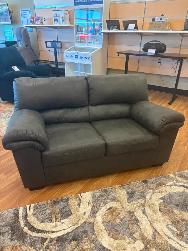 LoveSeat