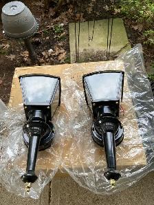New - Outdoor lights