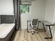 12 min walk McMaster males only house. 2of4 rms avail. INC util. - Photo 3