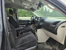 Car/mini van - Photo 10
