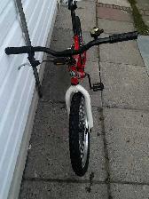 Red Miele Kids Mountain Bike - Photo 2