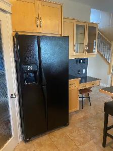 Maytag Fridge - Photo 3