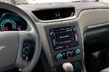 2017 Chevrolet Traverse AWD LS/Back up Cam/Bluetooth/Heated Seat - Photo 7