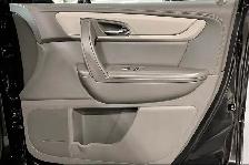 2017 Chevrolet Traverse AWD LS/Back up Cam/Bluetooth/Heated Seat - Photo 26
