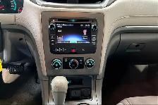 2017 Chevrolet Traverse AWD LS/Back up Cam/Bluetooth/Heated Seat - Photo 35
