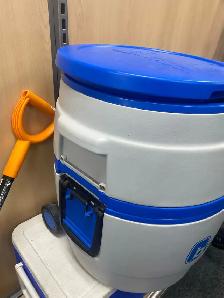 Bubba 2-in-1 40QT Cooler @ Cashopolis!! - Photo 2