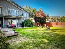 3 Bed   1 Bath Lower-Level Suite  –VIU / Westwood lake