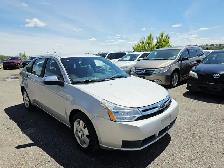 2009 Ford Focus SE Automatic Low KM Well Kept - Photo 3