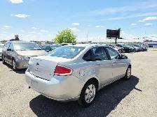 2009 Ford Focus SE Automatic Low KM Well Kept - Photo 4