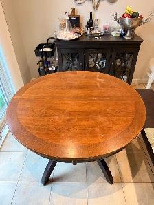 5 seater dining table - Photo 3