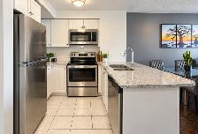 Modern 1BR Den Suite in Markham | Fully Furnished | Weekly Stay - Photo 5