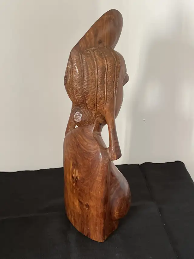 Œuvres d’art africain sculpture en bois massif