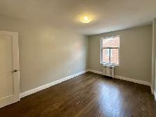 Two Bedroom in Leaside on Bayview south of Davisville. - Photo 5