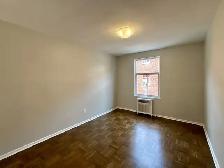 Two Bedroom in Leaside on Bayview south of Davisville. - Photo 7