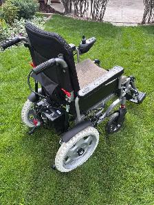 Power Wheel Chair - Photo 2