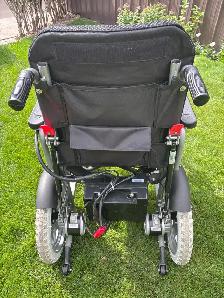 Power Wheel Chair - Photo 3