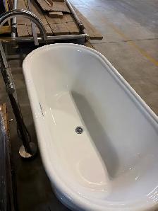 Soaker Tub with Faucet! - Photo 2