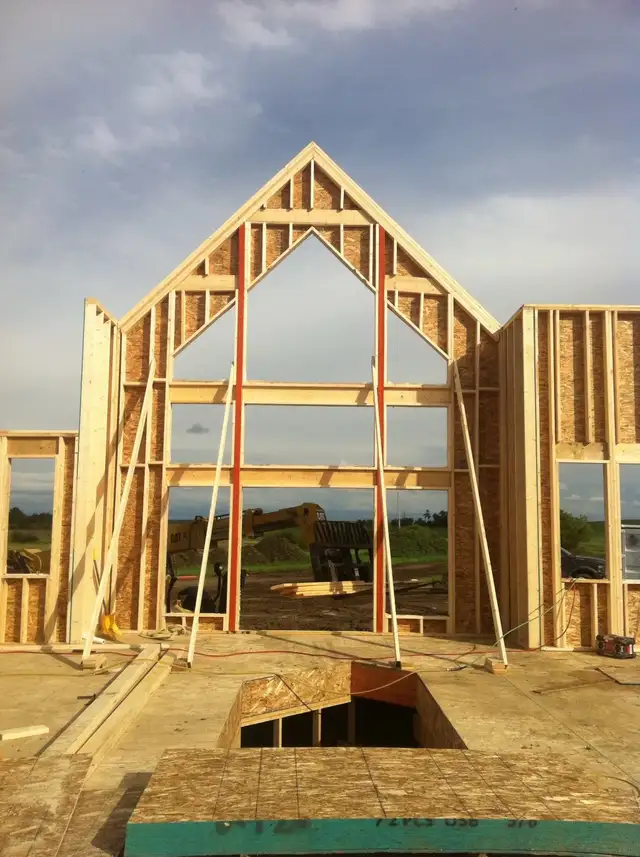 need a framing crew inner city