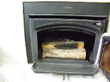 Fireplace insert - Photo 2