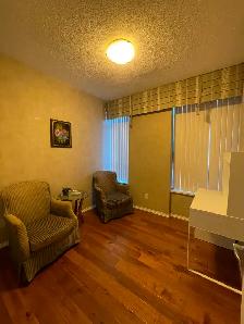 Furnished 2-Bedroom   Den Ocean-View Condo at UBC — Available Se - Photo 9