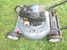 MURRAY 21' 4.75 BRIGGS ENGINE GOOD RUNNING PUSH LAWN MOWER - Photo 2