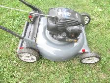 MURRAY 21' 4.75 BRIGGS ENGINE GOOD RUNNING PUSH LAWN MOWER - Photo 4