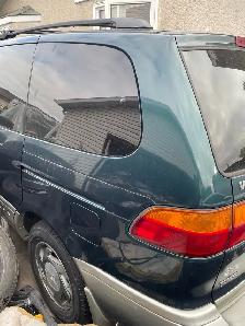 1998 toyota sienna le