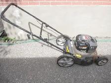MTD PRO 21' PUSH LAWN MOWER FOR PARTS OR REPAIR RUNNING ORDER