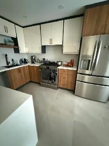 3 Bedroom Townhouse for Rent - Erin Mills and Burnhamthorpe - Photo 2