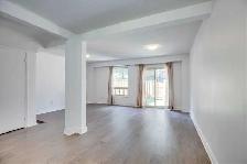 3 Bedroom Townhouse for Rent - Erin Mills and Burnhamthorpe - Photo 5