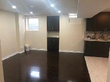 Spacious 2 Bedrooms   1 Bath   1 Large Den Basement for Rent - Photo 4