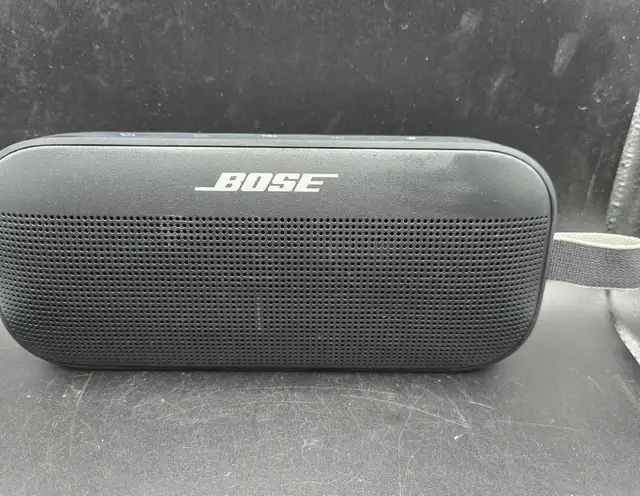 BOSE SOUNDLINK FLEX PORTABLE SPEAKER