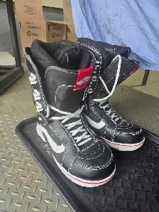 Vans Hi-Standard Snowboard Boots