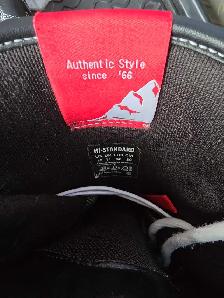 Vans Hi-Standard Snowboard Boots - Photo 2