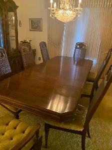 Solid Wood Dining Room Table, Chairs & China Cabinet