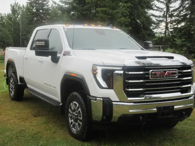 2025 GMC Sierra 3500HD SLE