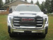 2025 GMC Sierra 3500HD SLE - Photo 2